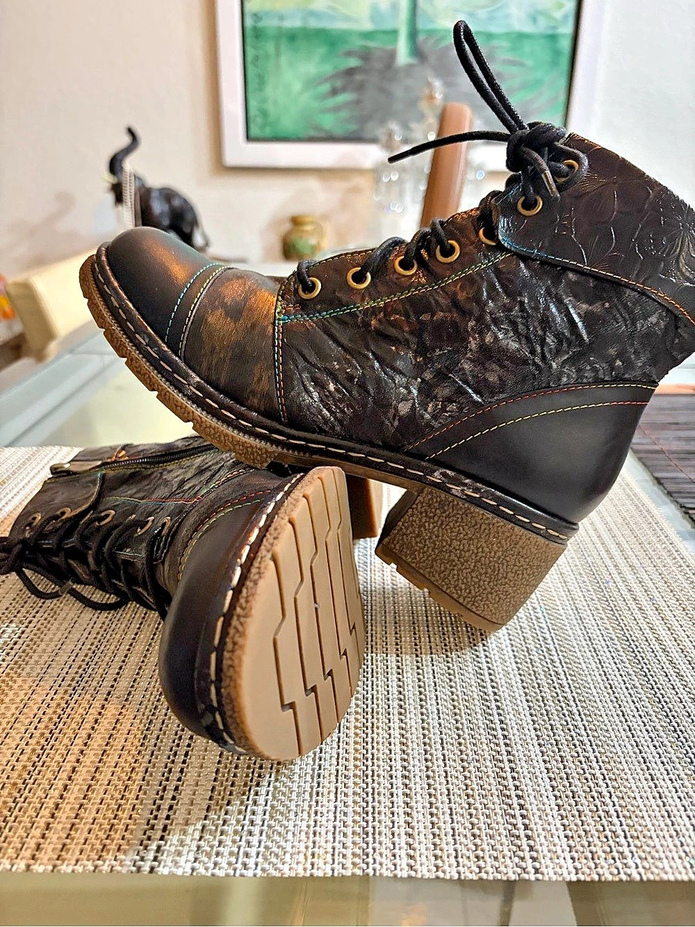 L'Artiste Distressed Embossed Hand crafted Leather Combat Ankle Boots EU 38